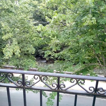 T2 Calme Assuré Face à La Pique Les Ramel