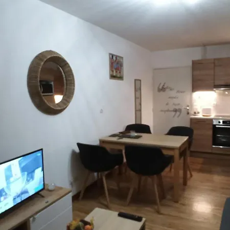 Apartment T2 Calme Assure Face A La Pique Les Ramel Bagneres-de-Luchon
